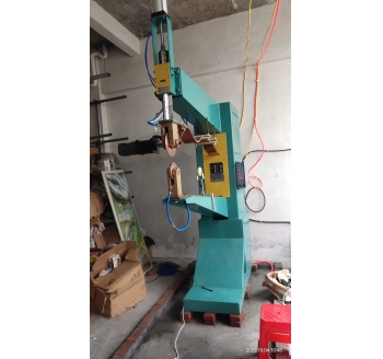 不銹鋼水塔焊機(jī)